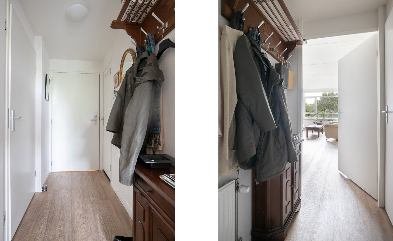 Twee foto's van een smalle gang met houten vloer en kapstok. Links een gesloten deur, rechts een open deur naar een lichte kamer.