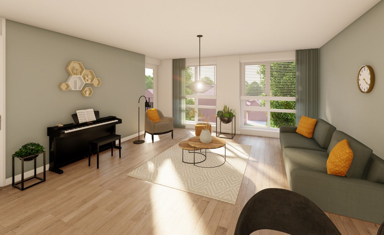 Op de afbeelding is een gezellige, lichte woonkamer te zien. De woonkamer heeft een grote raampartij waardoor zonlicht de woning binnenvalt. Ook staan er een bank, fauteuil en piano in de kamer.