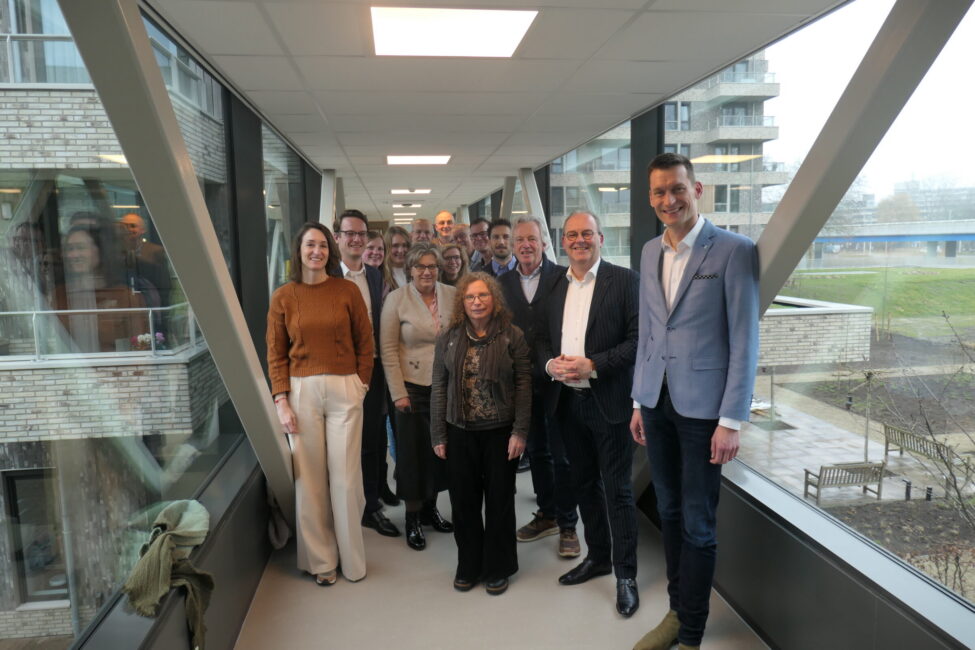 Groepsfoto bezoek VWS