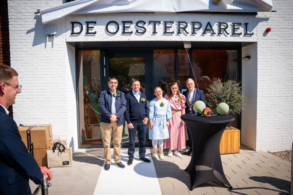 Bewoners De Oesterparel onder de gevelnaam